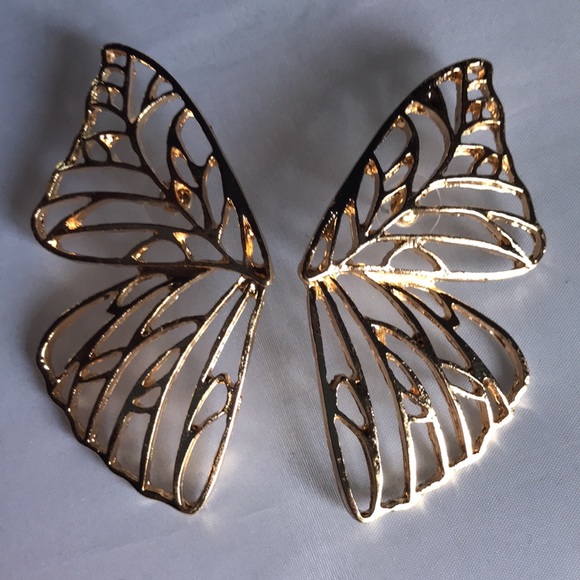 New! Gold Butterfly Earrings - Picture 8 of 13
